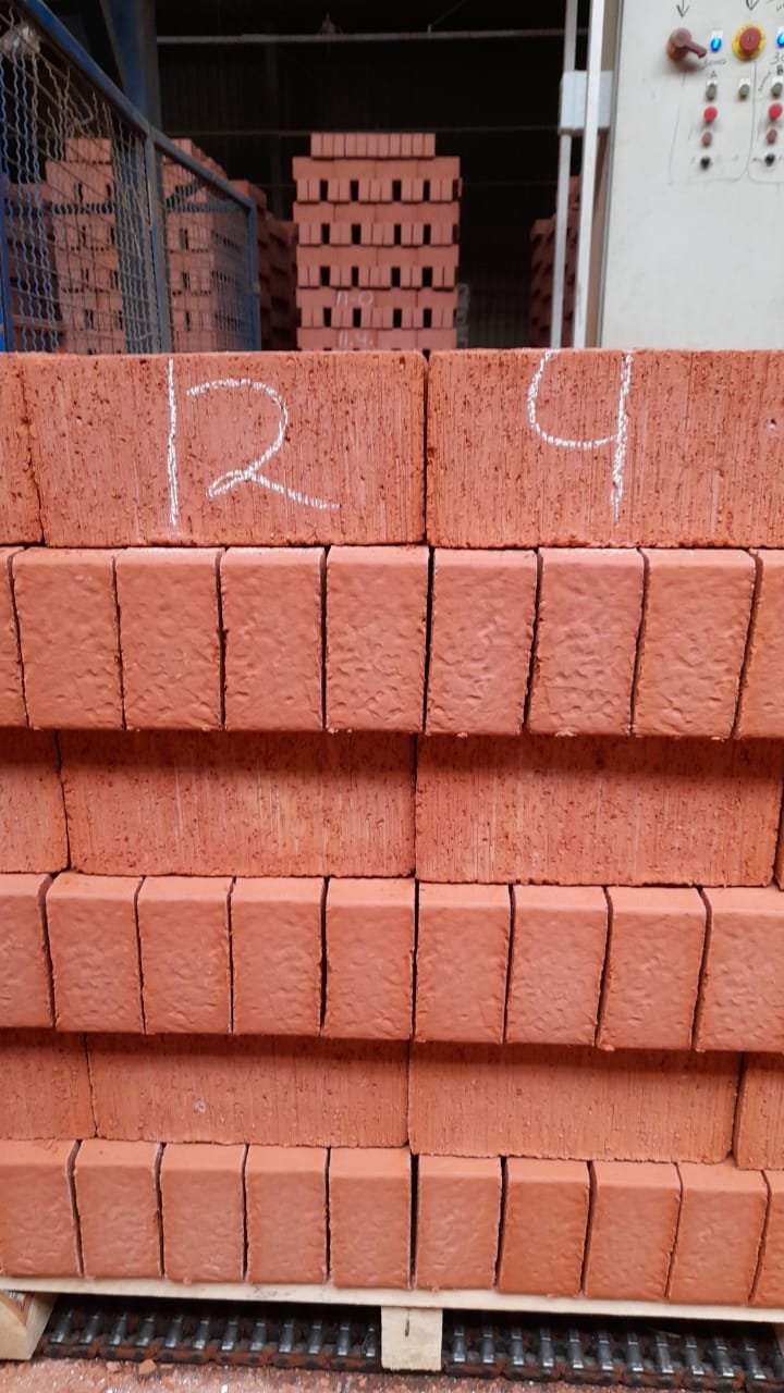 Строительный кирпич Железнодорожный М150 гладкий полнотелый 1НФ